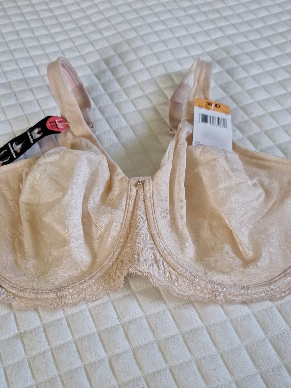 Lace Underwire Bra in Nude - Women's Intimates